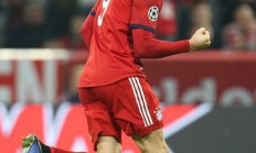 B体育app-阿贾克斯客场险胜，前锋梅开二度的简单介绍