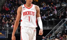 B体育app-活塞球员因违规行为遭停赛，球队管理层发表态度坚决声明的简单介绍