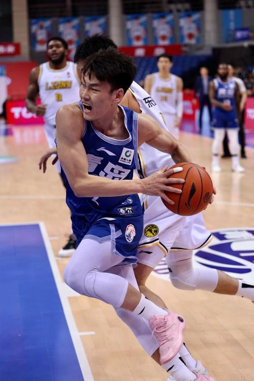 黑马球队再度暴击,逆袭可期的简单介绍 黑马球队再度暴击,逆袭可期的简单介绍