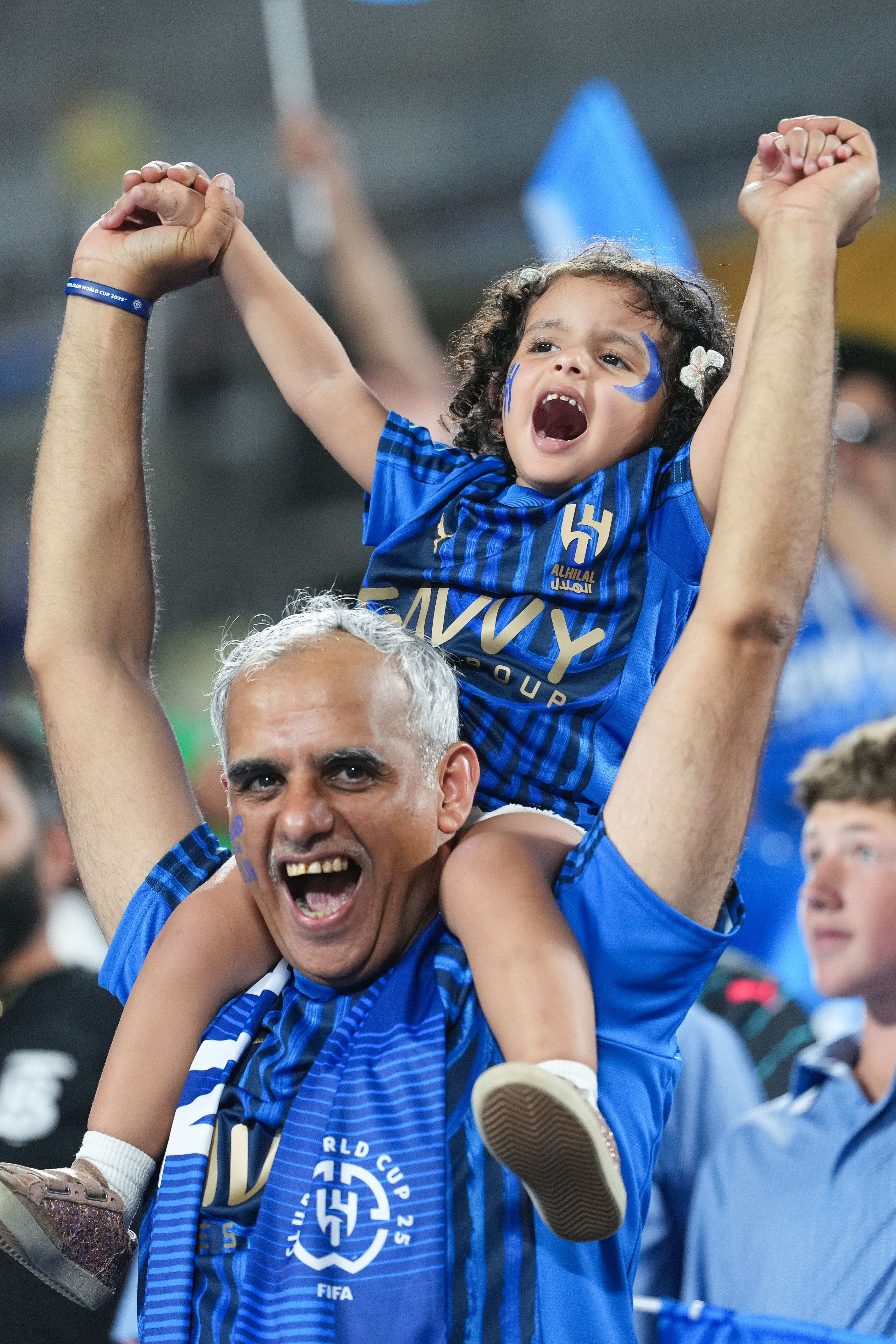 曼城横扫对手,轻松晋级八强 曼城横扫对手,轻松晋级八强