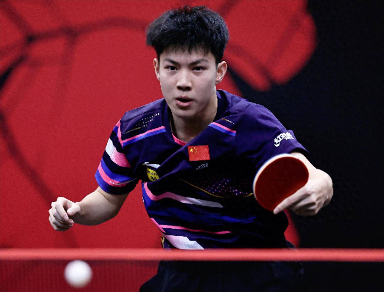 新加坡球队崭露头角,晋级十六强 新加坡球队崭露头角,晋级十六强