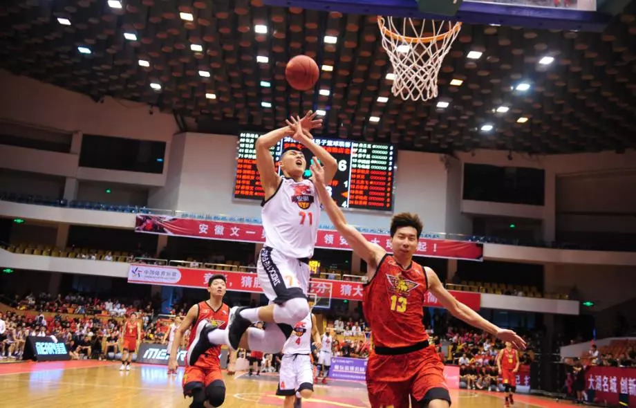 关于马鞍山队主场大胜，取得重要胜利的信息