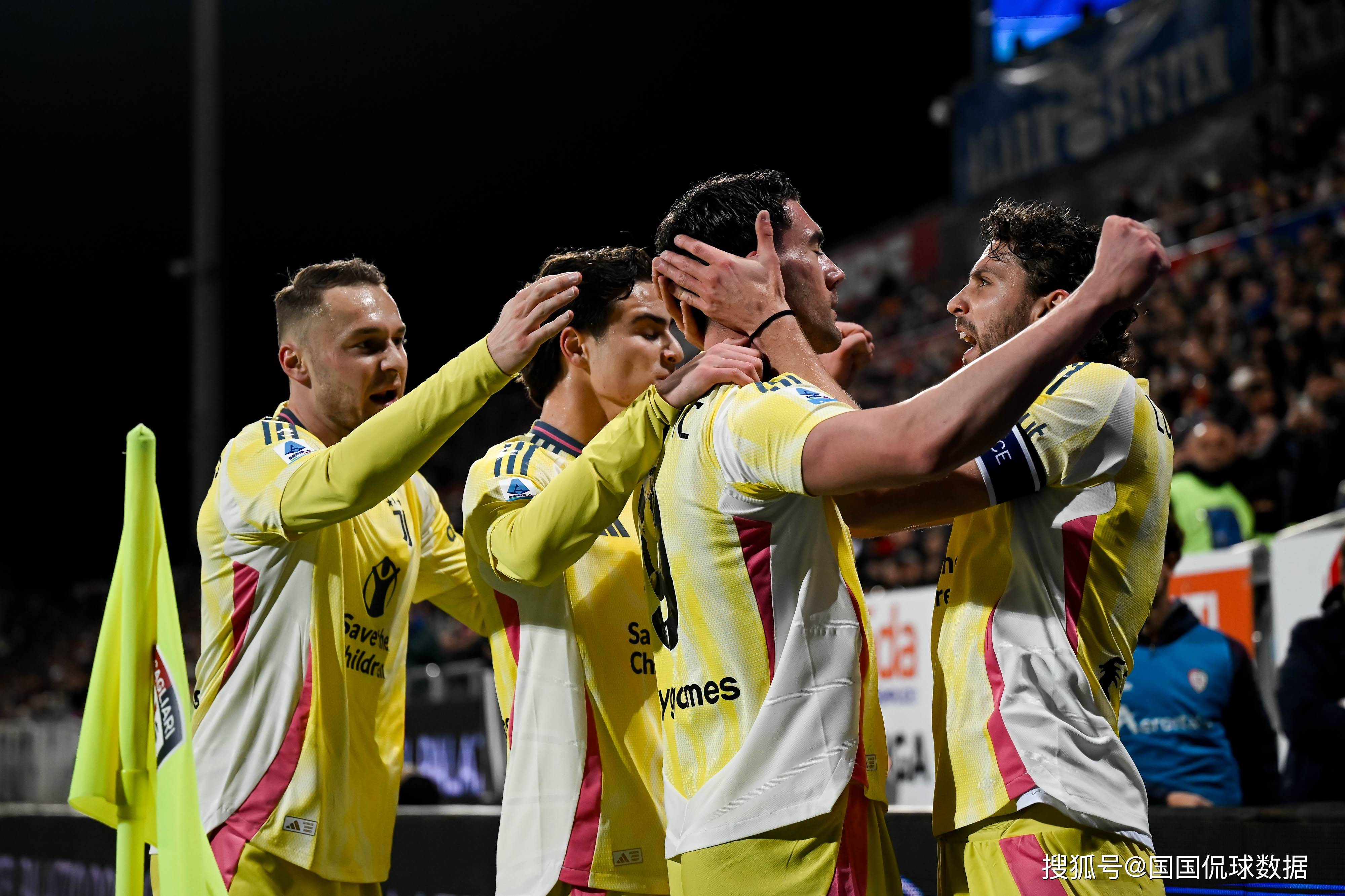 包含意大利击败对手晋级四强,新一轮较量即将展开的词条 包含意大利击败对手晋级四强,新一轮较量即将展开的词条